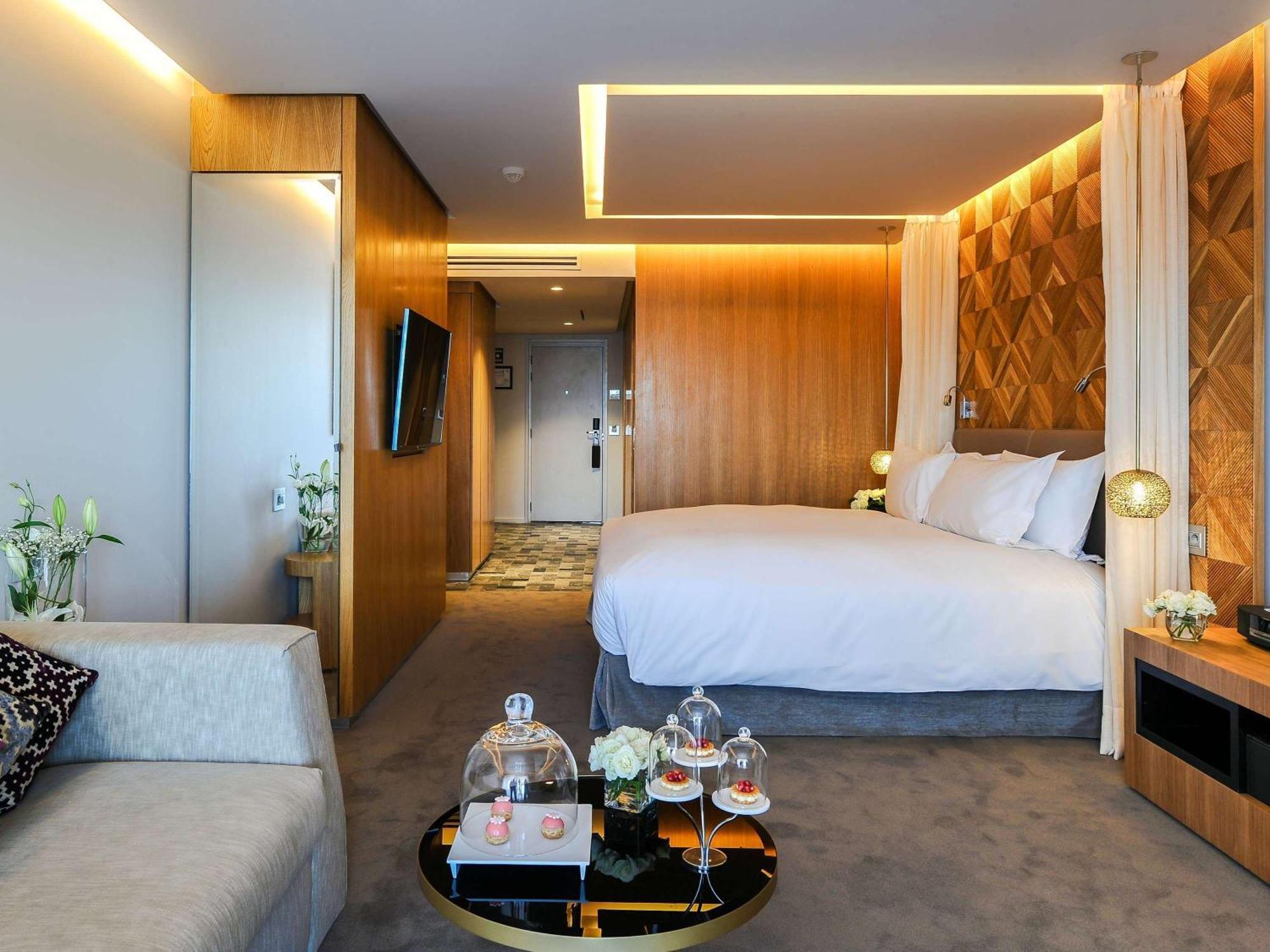 فندق سوفيتيل مراكش لونج آند سبا المظهر الخارجي الصورة A room at the hotel