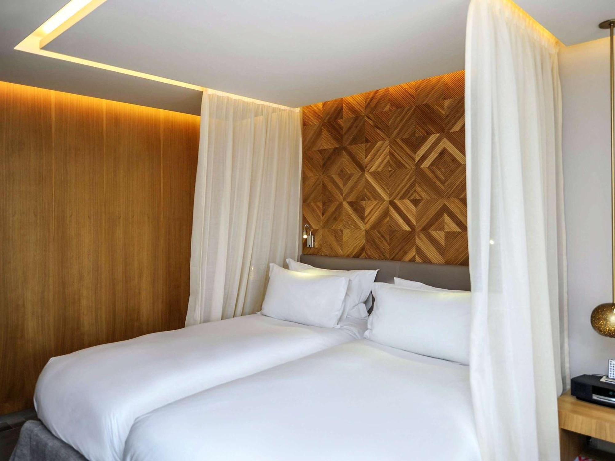 فندق سوفيتيل مراكش لونج آند سبا المظهر الخارجي الصورة A bedroom at the hotel