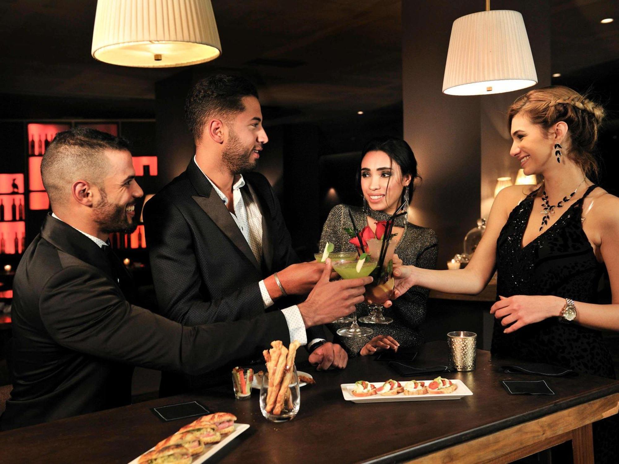 فندق سوفيتيل مراكش لونج آند سبا المظهر الخارجي الصورة The bar at the Ritz-Carlton, Tarrant County