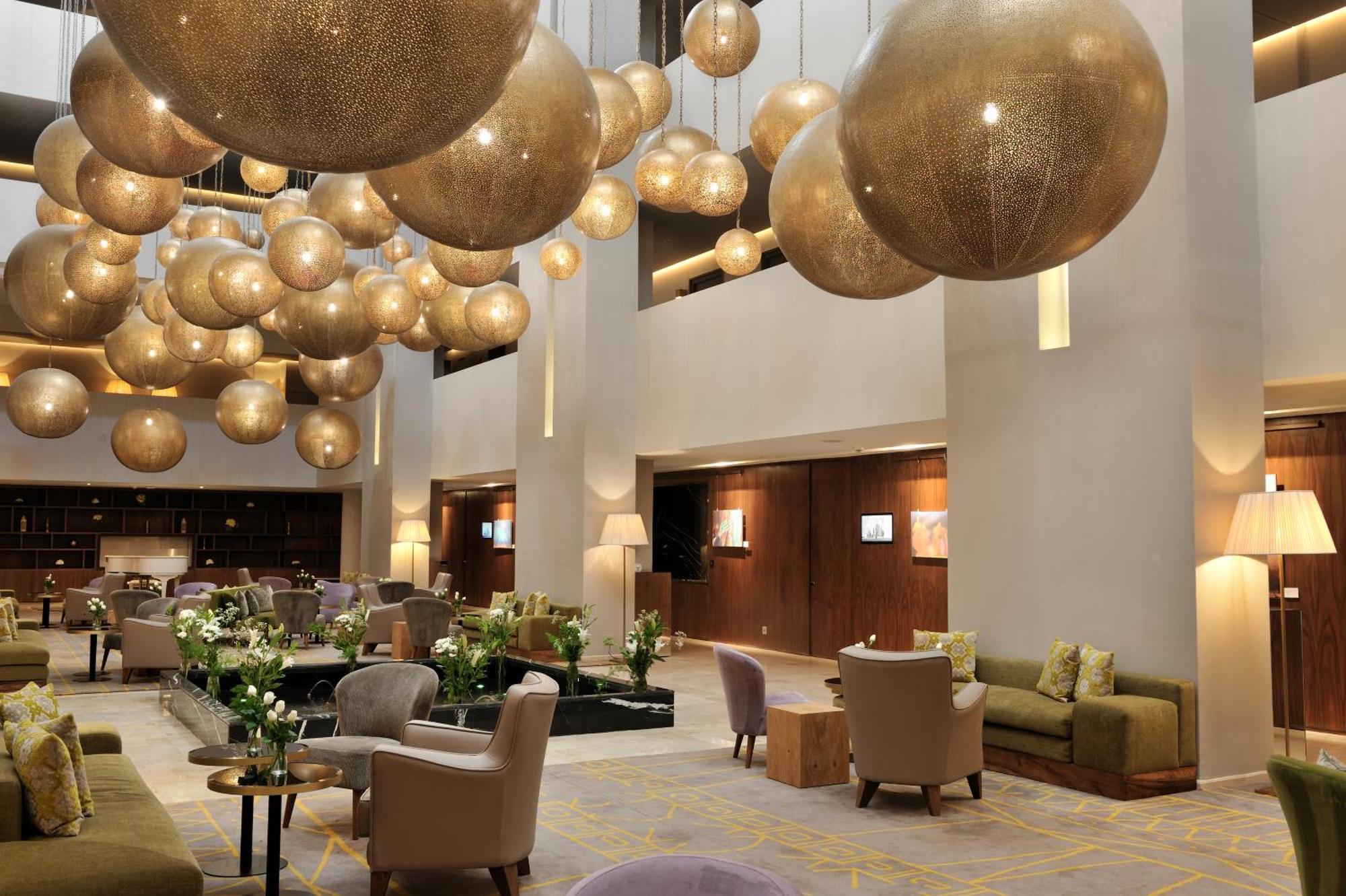 فندق سوفيتيل مراكش لونج آند سبا المظهر الخارجي الصورة The lobby of the hotel