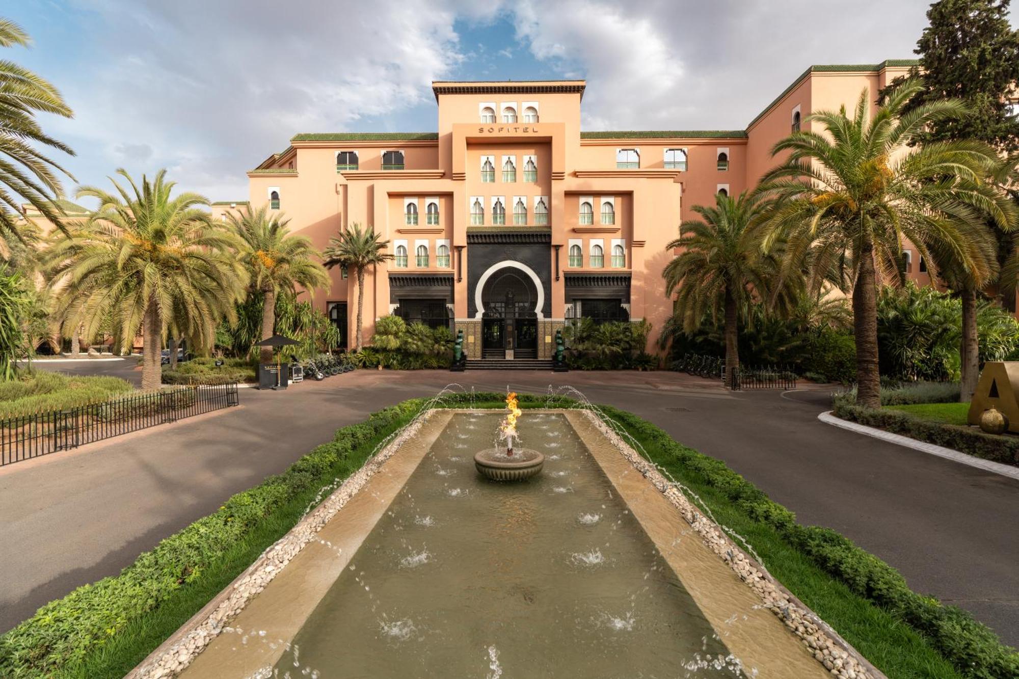 فندق سوفيتيل مراكش لونج آند سبا المظهر الخارجي الصورة The main entrance of the hotel
